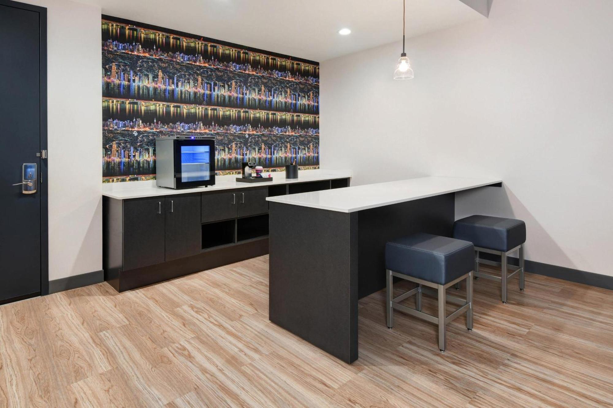 Aloft Cincinnati West Chester Eksteriør billede
