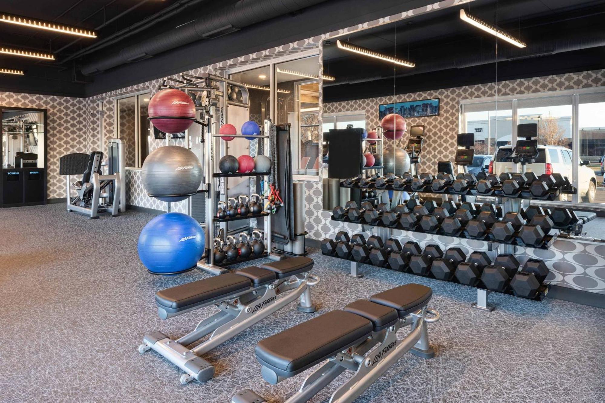 Aloft Cincinnati West Chester Eksteriør billede